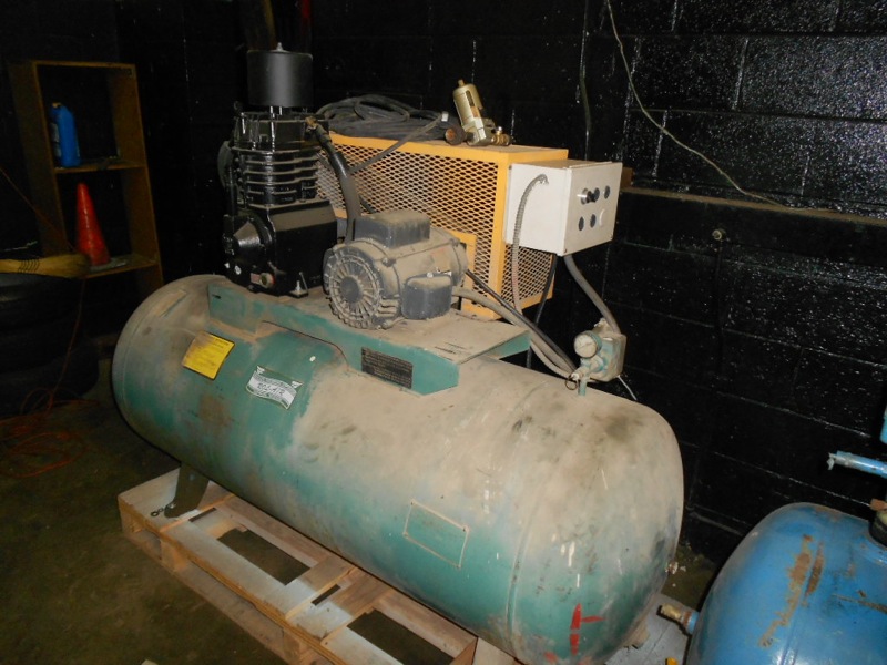 Speed Aire Model SF566C Air Compressor